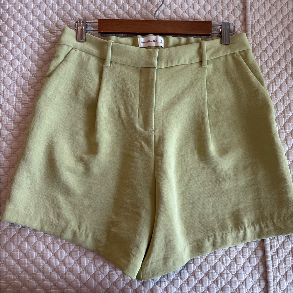 NWOT - Abercrombie & Fitch Shorts